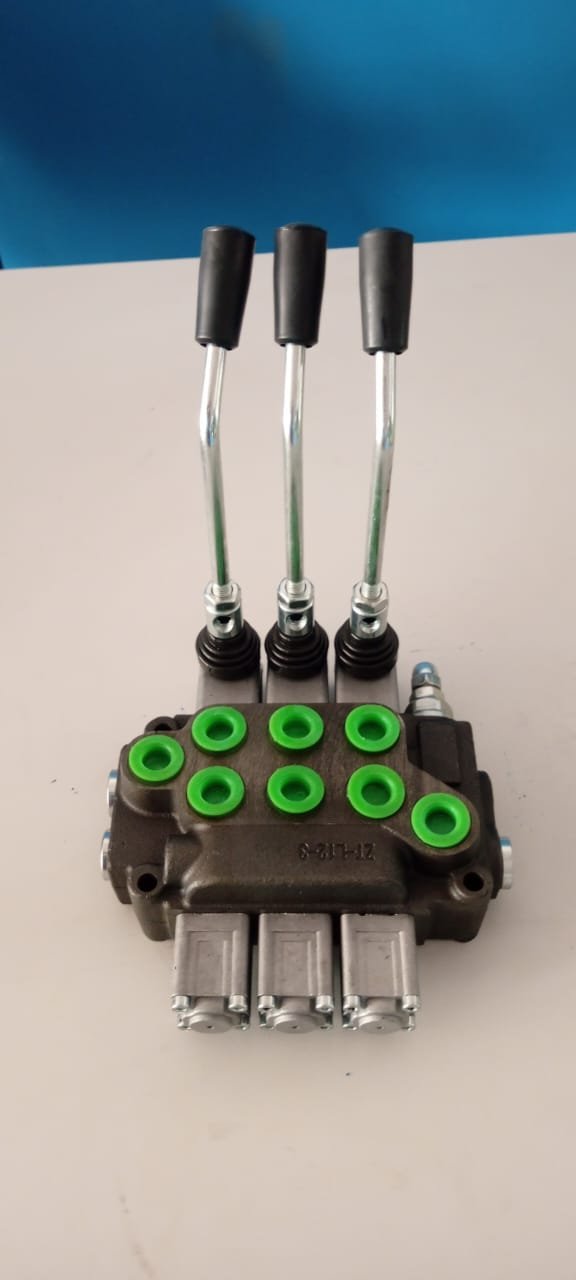 3-Spool Hydraulic Control Valve